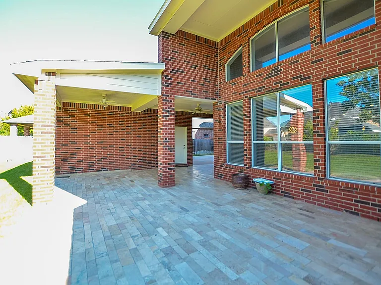 4315 Village Forest Dr — Photo 43