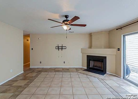 4th image of 11243 Vollmer Ln