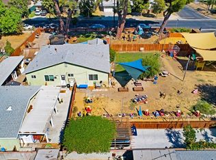 7811 Vanalden Ave, Reseda, CA 91335