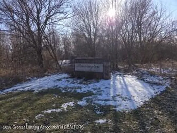 122 Innsbrook Dr, Owosso, MI 48867