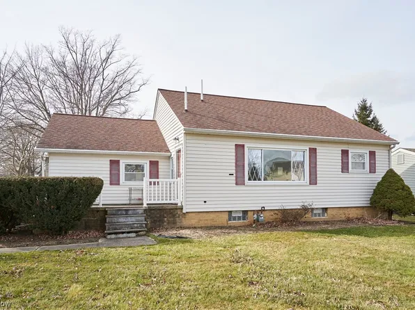 5421 Lake Rd W, Ashtabula, OH 44004