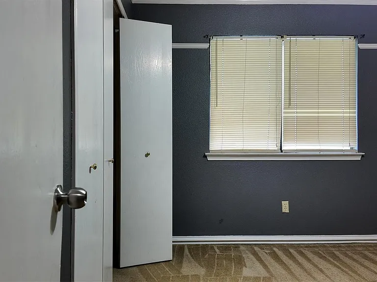 12331 Yarmont Way — Photo 18