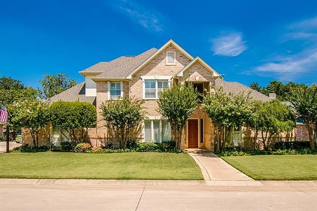 1st image of 808 Woodhaven Dr