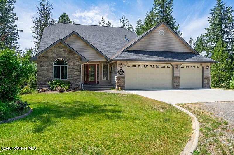 1st image of 608 Country Club Ln