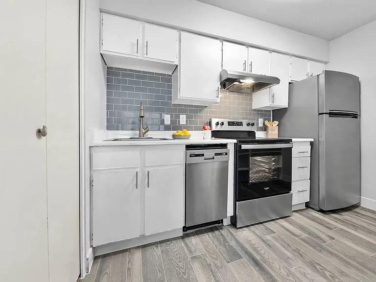 Vista Montana Apartments — Photo 9