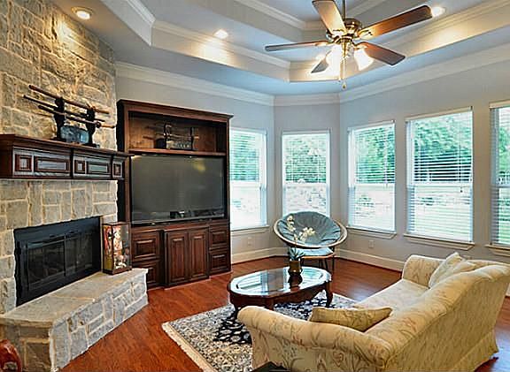4th image of 4305 Coldwater Creek Ln