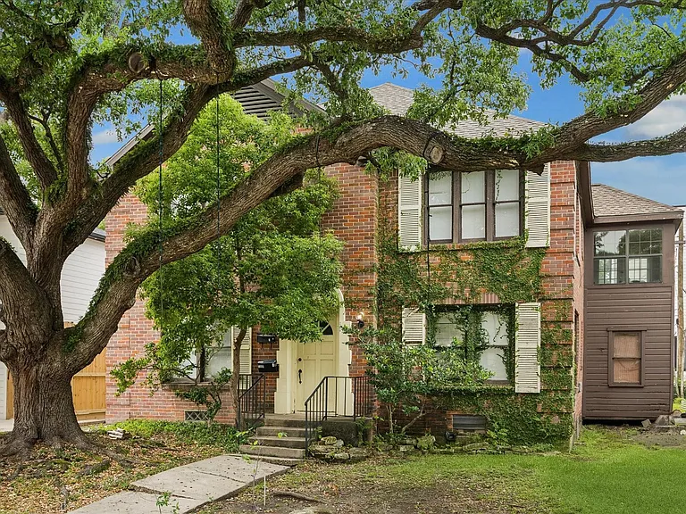 2308 McClendon St #1 — Photo 1
