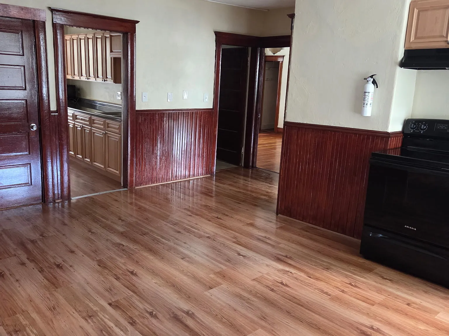4 bed, $2,750 — Photo 2