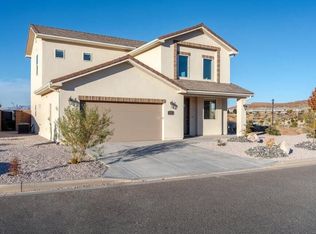 1017 N Pleasant Valley Ln, Washington, UT 84780