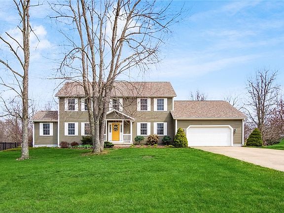 3rd image of 3625 Chloe Ln