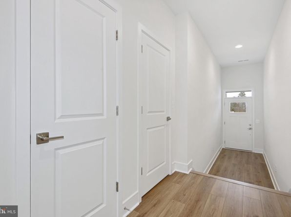 120 Choke Cherry Ct, Lake Frederick, VA 22630