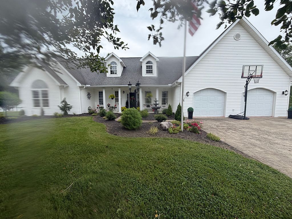 107 Grandview Ave - Property Image