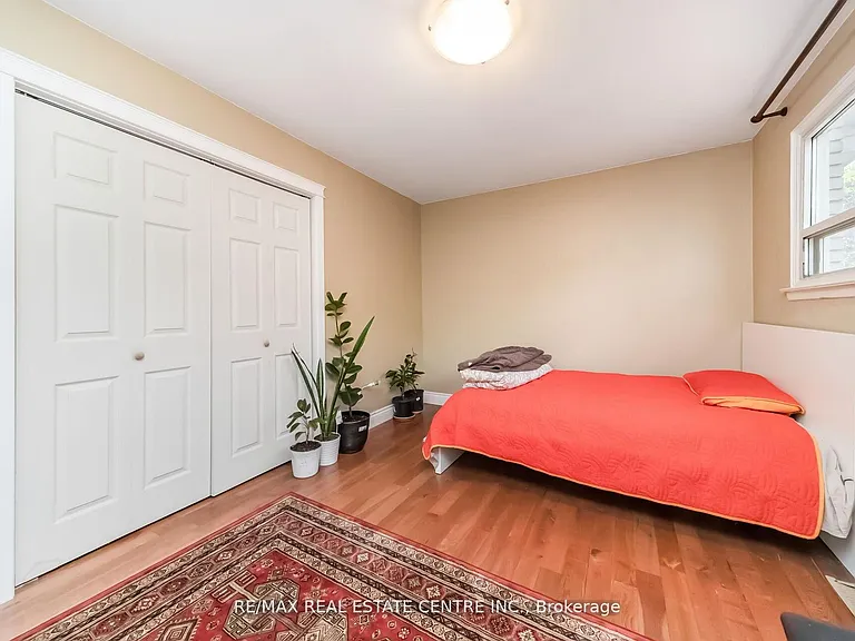 126 Culham St — Photo 13