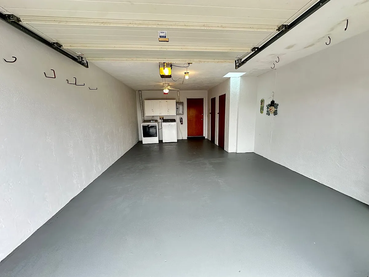 Building Photo - 11 Dondanville Rd #43