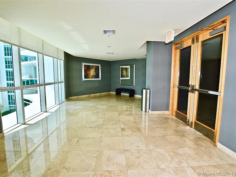 7900 Harbor Island Dr #806 — Photo 22
