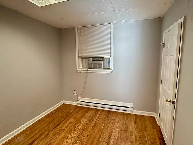 For Rent: Urban Luxury at 914 N. Charles St Your City Lifestyle Awaits! — Photo 22