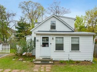 38 Bridle Rd, Billerica, MA 01821