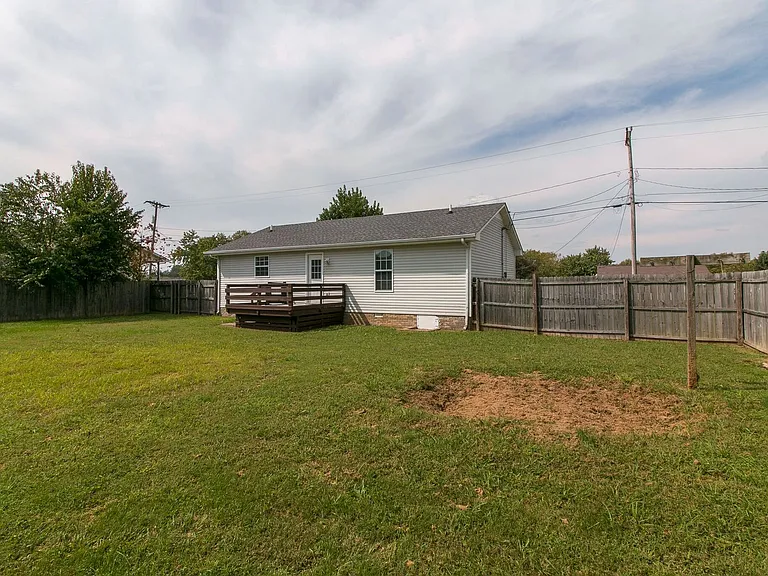 1013 Bush Ave — Photo 27
