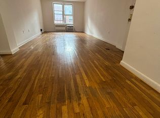 4240 Bowne St APT 3L, Queens, NY 11355