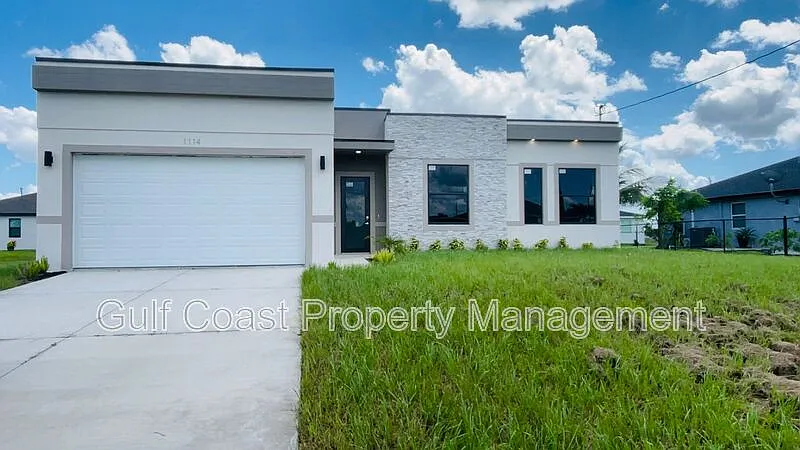 1114 NW 22nd Ter