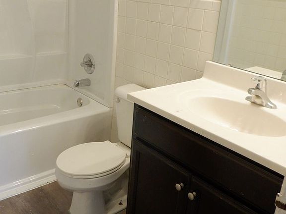 5th image of 3909 Briargate Ave