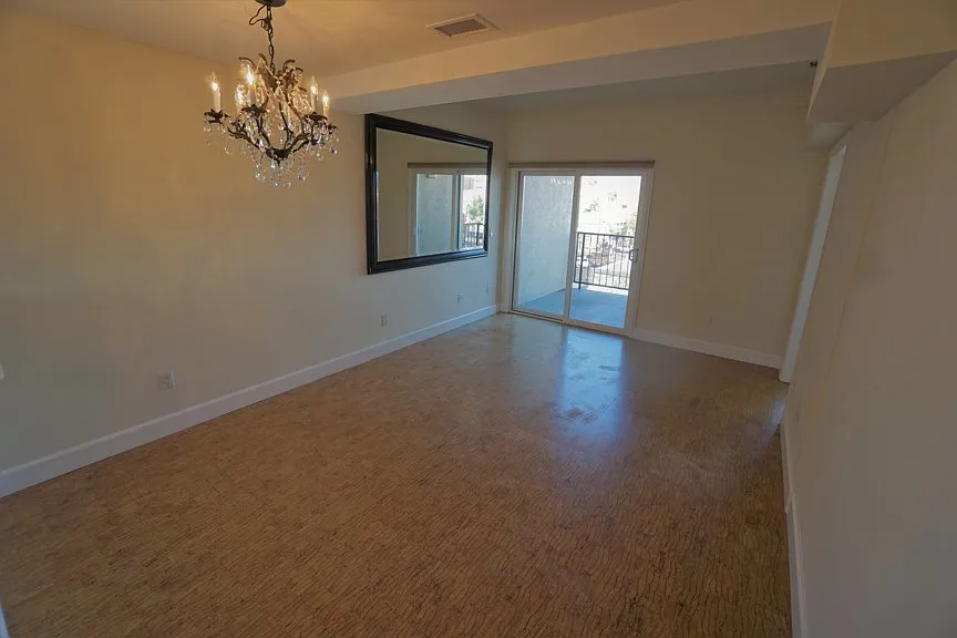 1 bed, 570 sqft, $2,090 — Photo 3