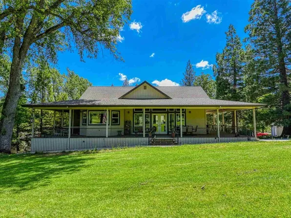 19390 Reid Cir, Groveland, CA 95321