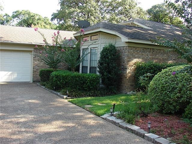 1st image of 709 Enfield Dr