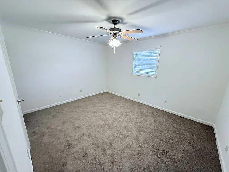 1100 Park Ln #201 — Photo 11