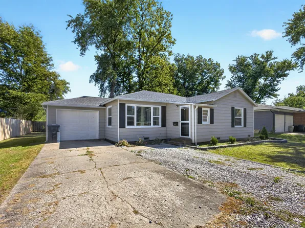 414 S Bradford St, Centralia, MO 65240