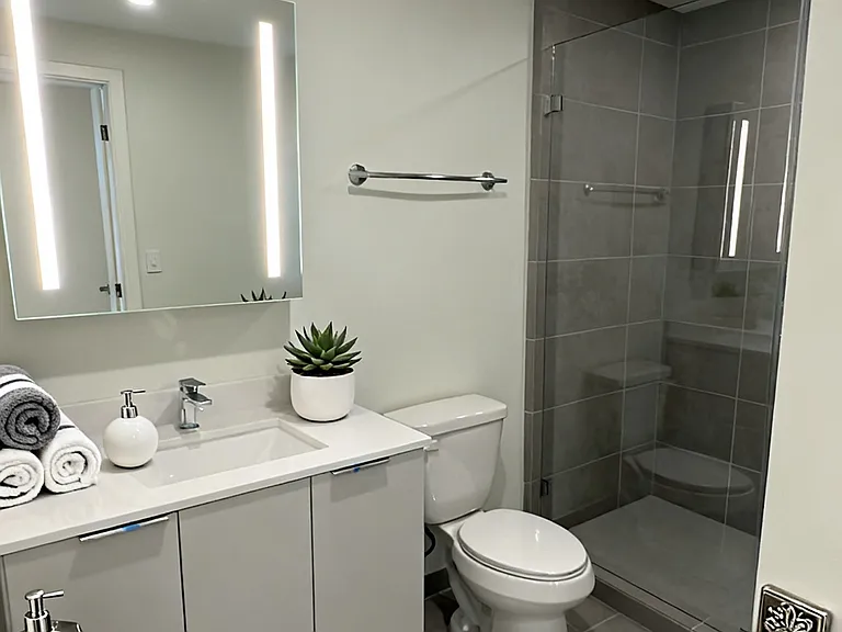 190 NE 3rd St #2201 — Photo 3