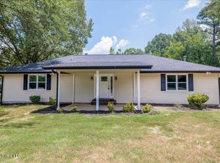 2215 Plum Point Rd, Pope, MS 38658