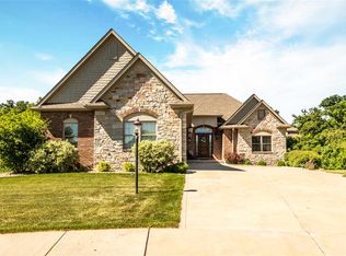 8801 N Westpoint Ct, Edwards, IL