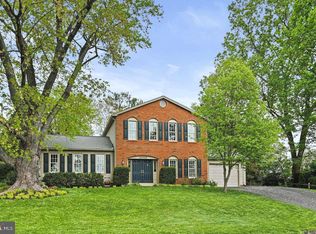 10312 Mountington Ct, Vienna, VA 22182