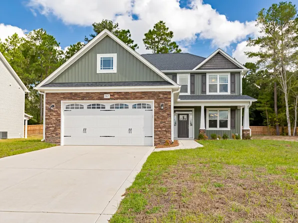 587 Foothills St, Aberdeen, NC 28315