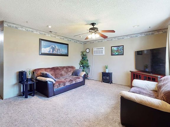 5th image of 4325 Evelyn Dr