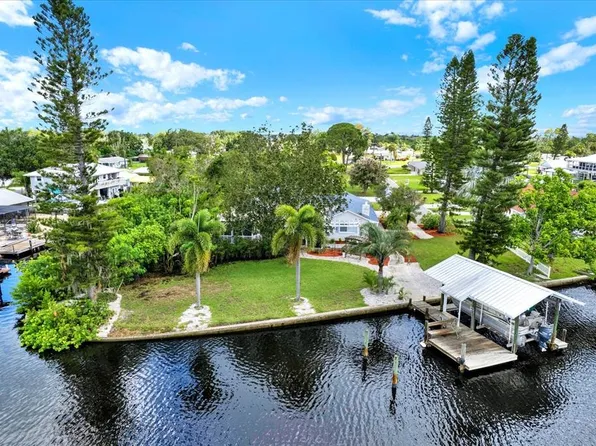 102 W North Branch Rd, Ruskin, FL 33570