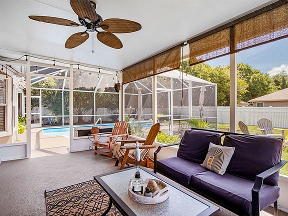 4th image of 23982 Flora Parke Blvd
