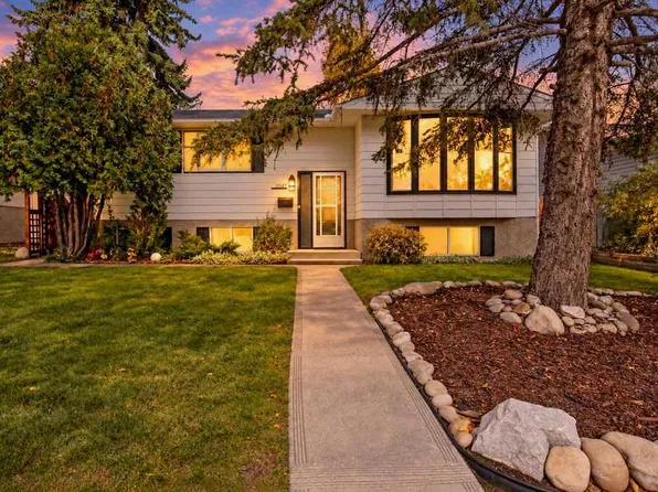 11147 S Braeside Dr SW, Calgary, AB T2W 1C2