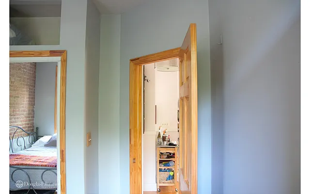 Rented by Douglas Elliman | media 33