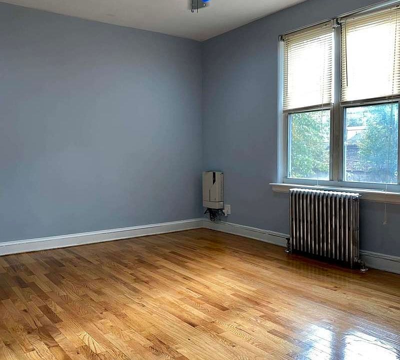 2nd image of 193-04A 39th St #A