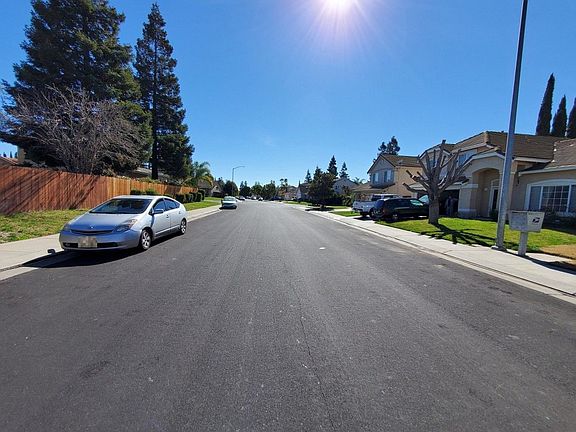 4th image of 1093 Klemeyer Cir