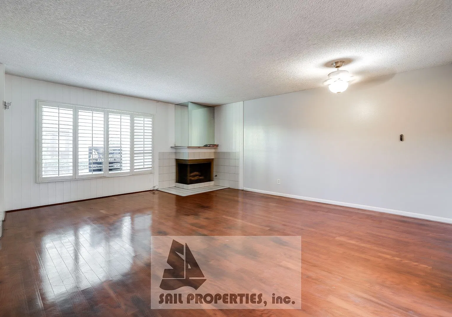 Charming 3-Bedroom townhome in Fountain Valley close to Mile Square Park — Photo 3