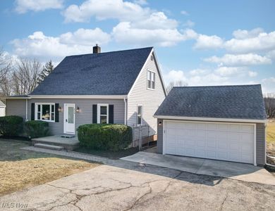 216 N Thomas Rd, Tallmadge, OH, 44278