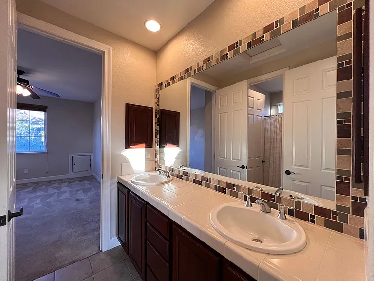 10880 Pentwater Dr — Photo 20