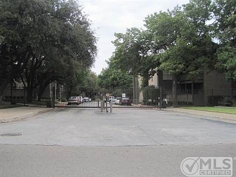 1st image of 10433 High Hollows Dr APT 118