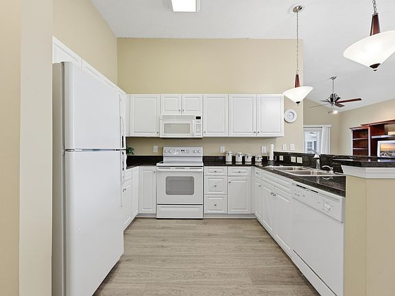 5th image of 601 Hillside Dr. #4535