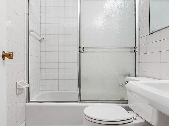 5th image of 303 E 57th St APT 27H