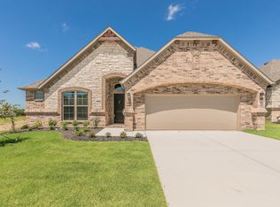 213 Navajo Trl, Alvarado, TX 76009