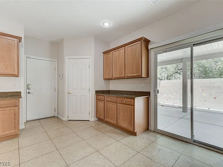 5048 Lower Falls Ct — Photo 18